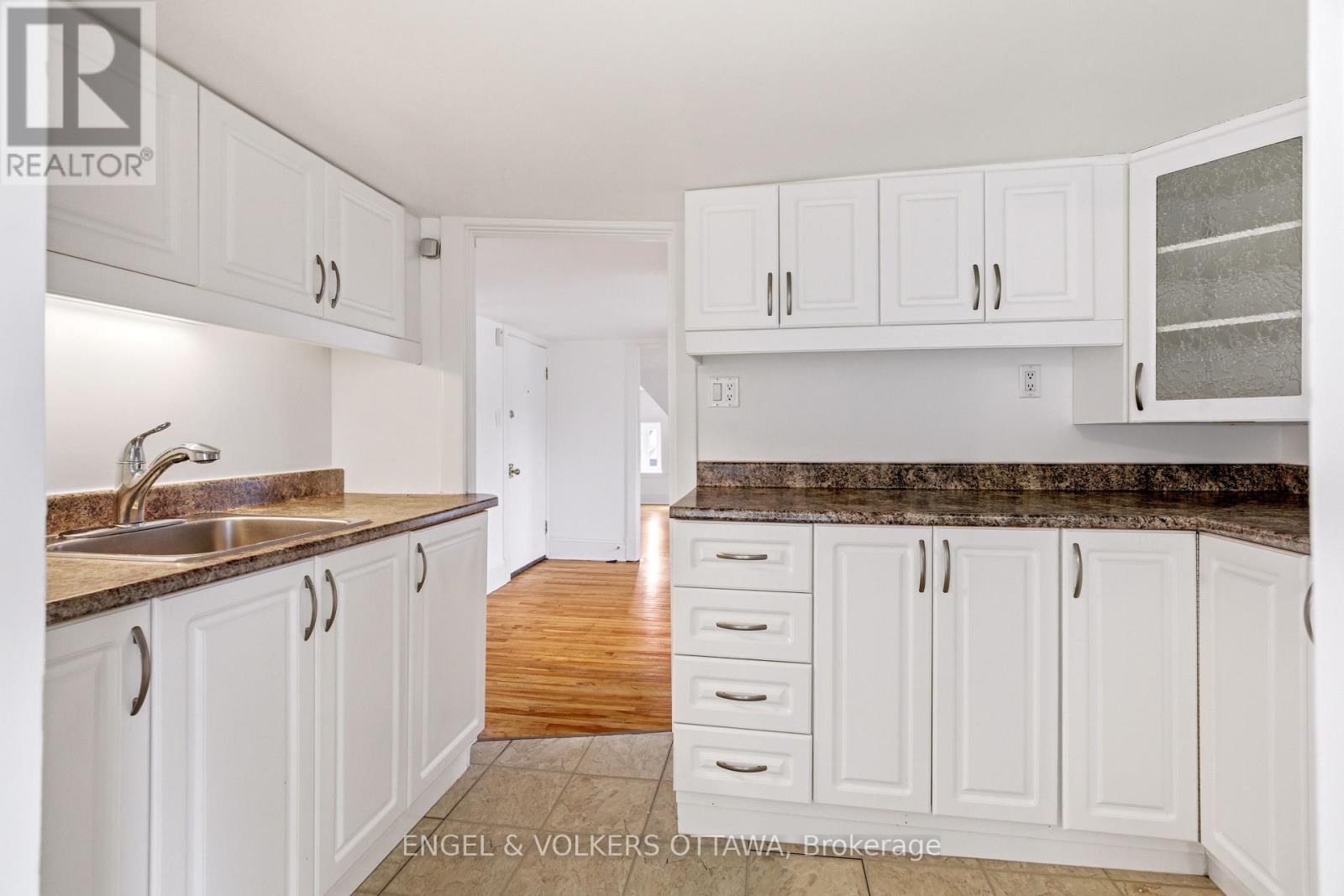 491 Mcleod Street, Ottawa, Ontario  K1R 5P7 - Photo 7 - X13418140