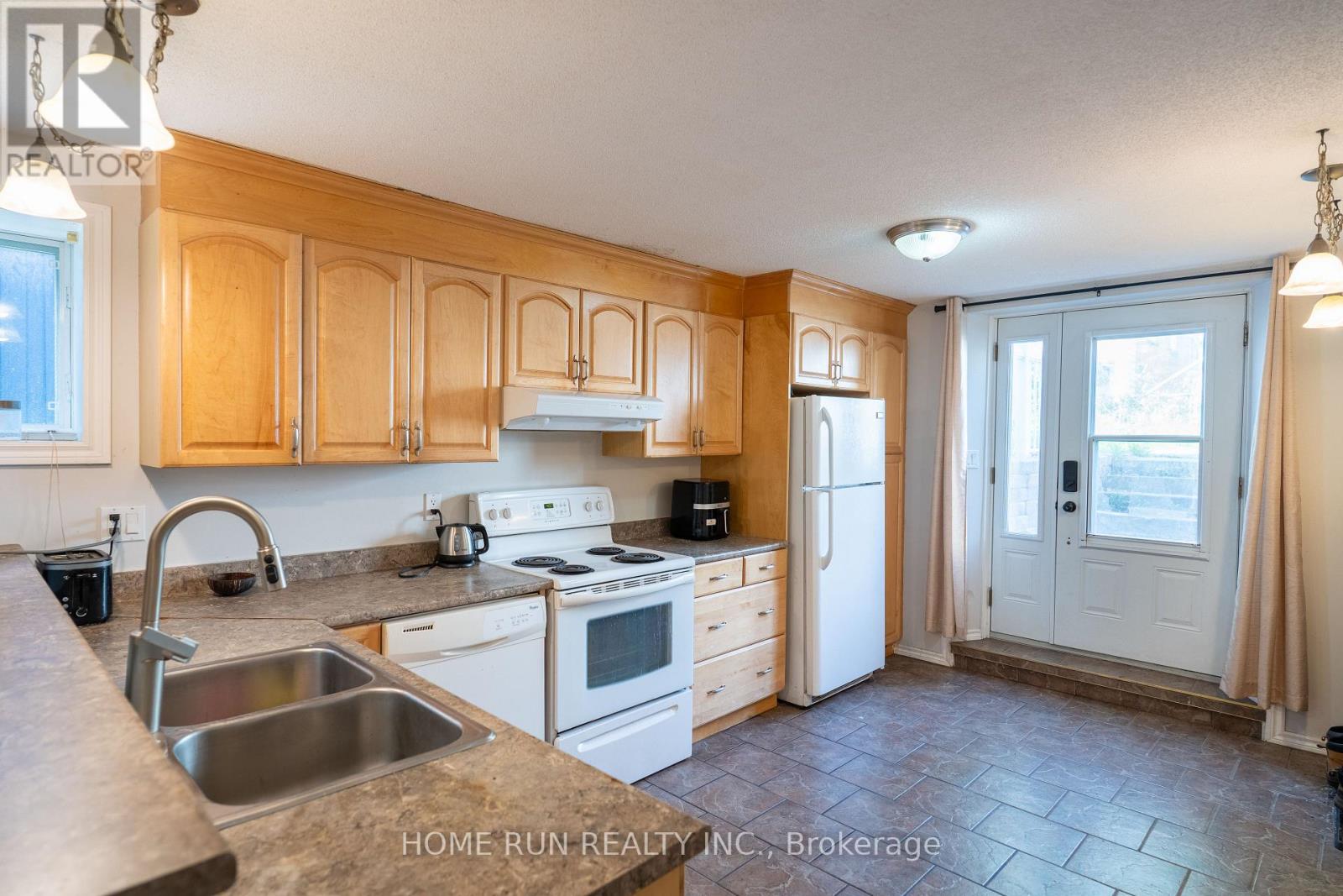313 Savard Avenue S, Ottawa, Ontario  K1L 7S1 - Photo 34 - X13418184