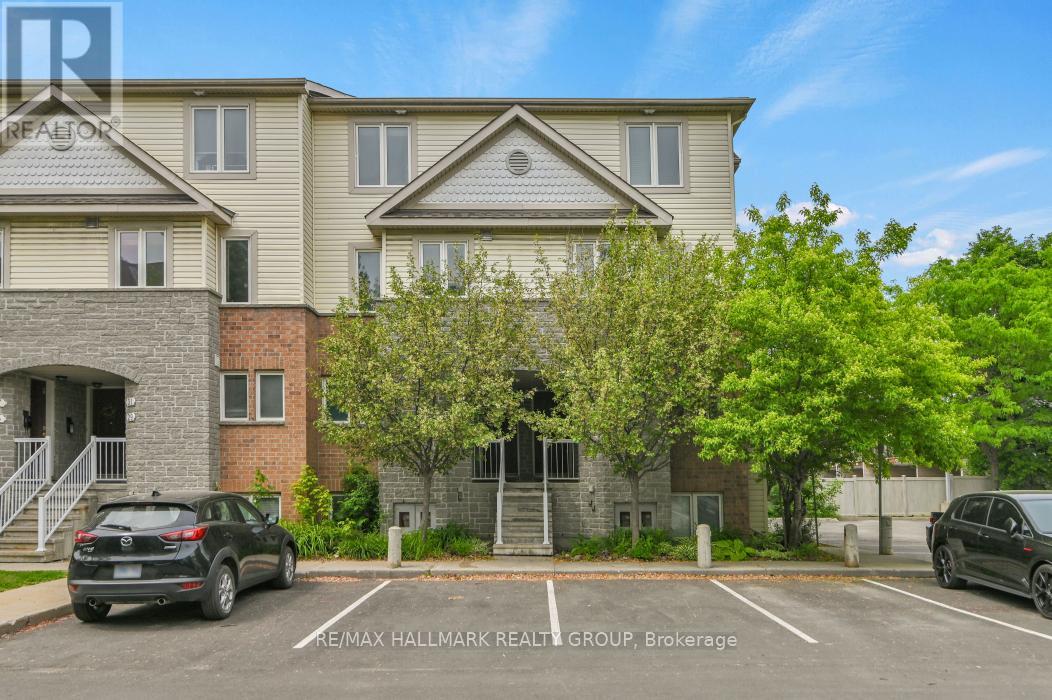 39 STRATHAVEN PRIVATE, Ottawa, Ontario