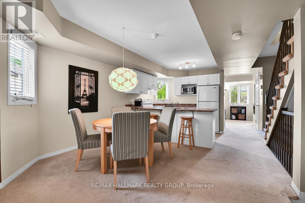 39 Strathaven Private, Ottawa, Ontario  K1J 1K7 - Photo 12 - X13418660