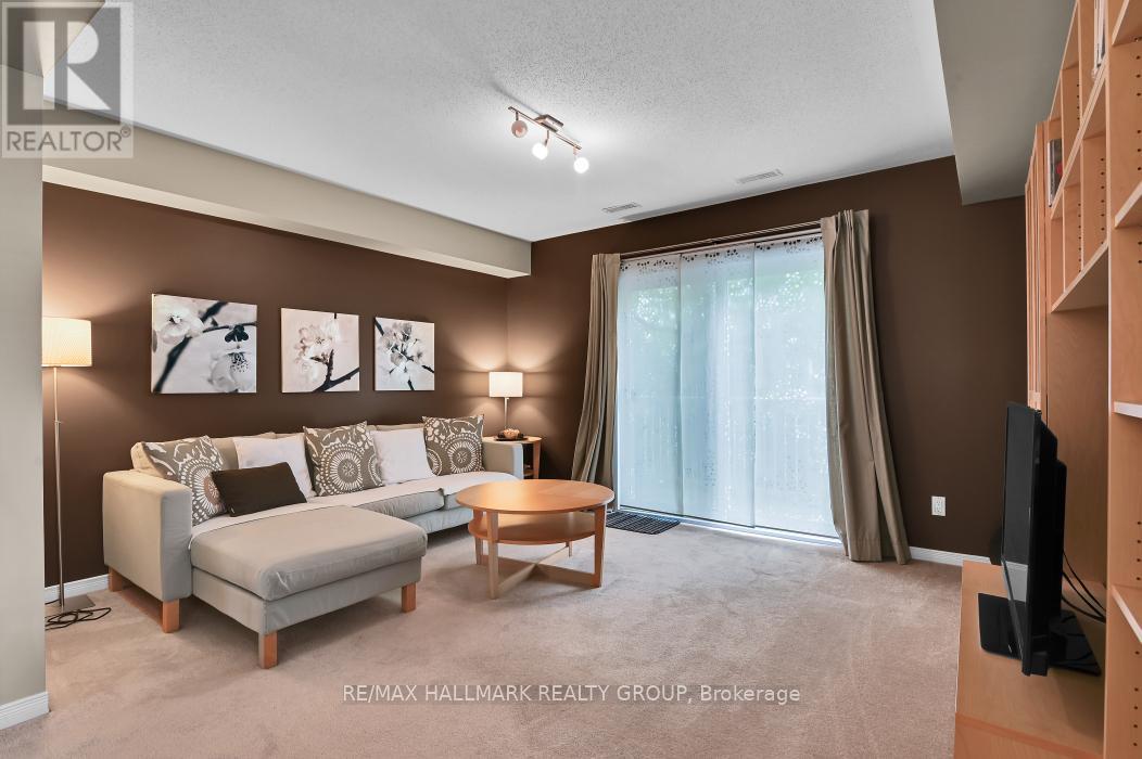 39 Strathaven Private, Ottawa, Ontario  K1J 1K7 - Photo 8 - X13418660