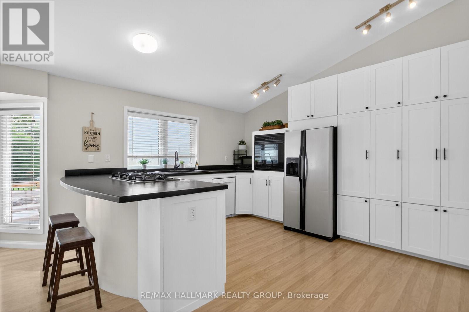 7414 Dawn Tara Drive, Ottawa, Ontario  K4P 1P4 - Photo 7 - X13418690