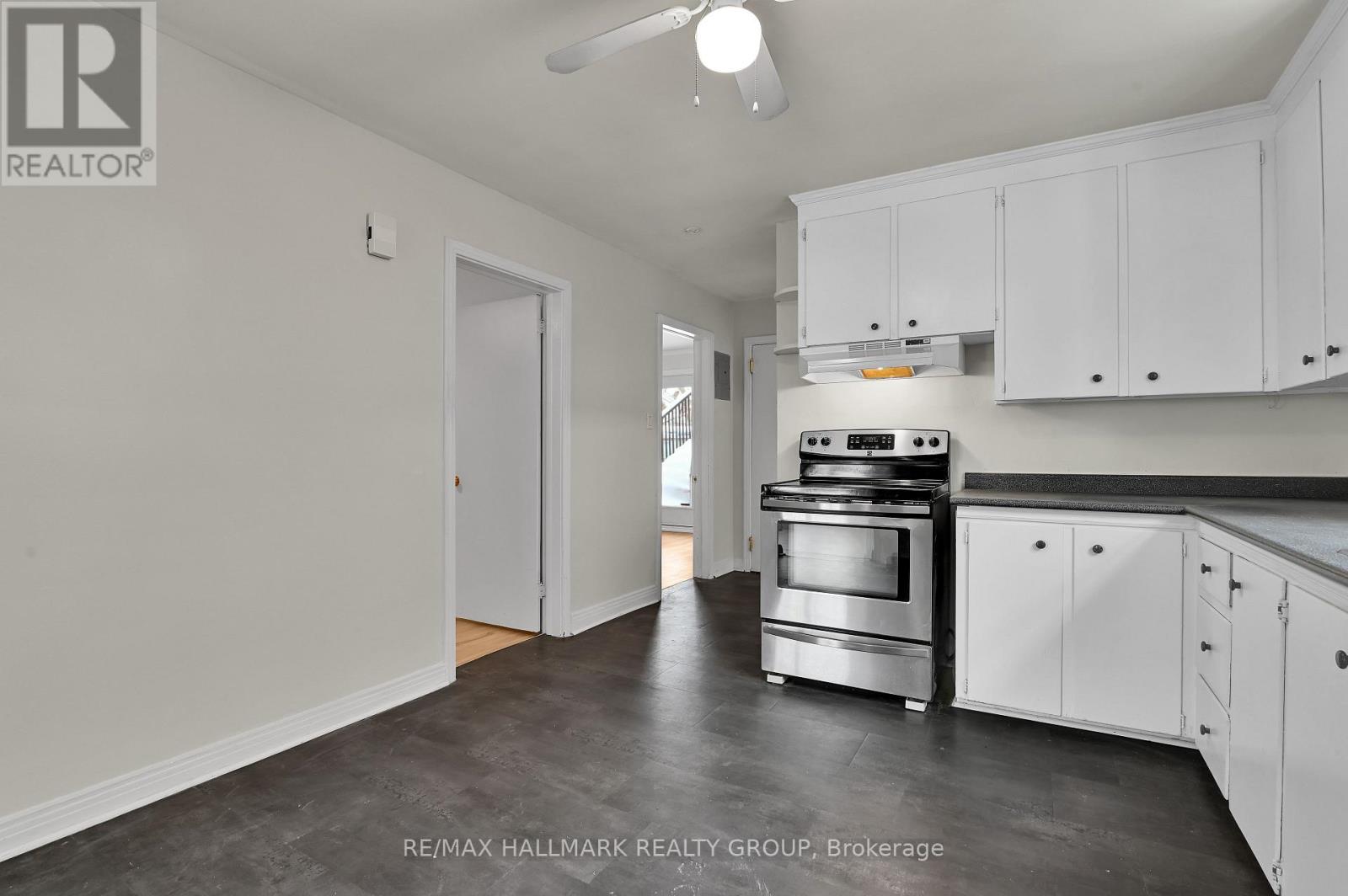 Unit 2 - 55 Ivy Crescent, Ottawa, Ontario  K1M 1Y1 - Photo 11 - X13418696
