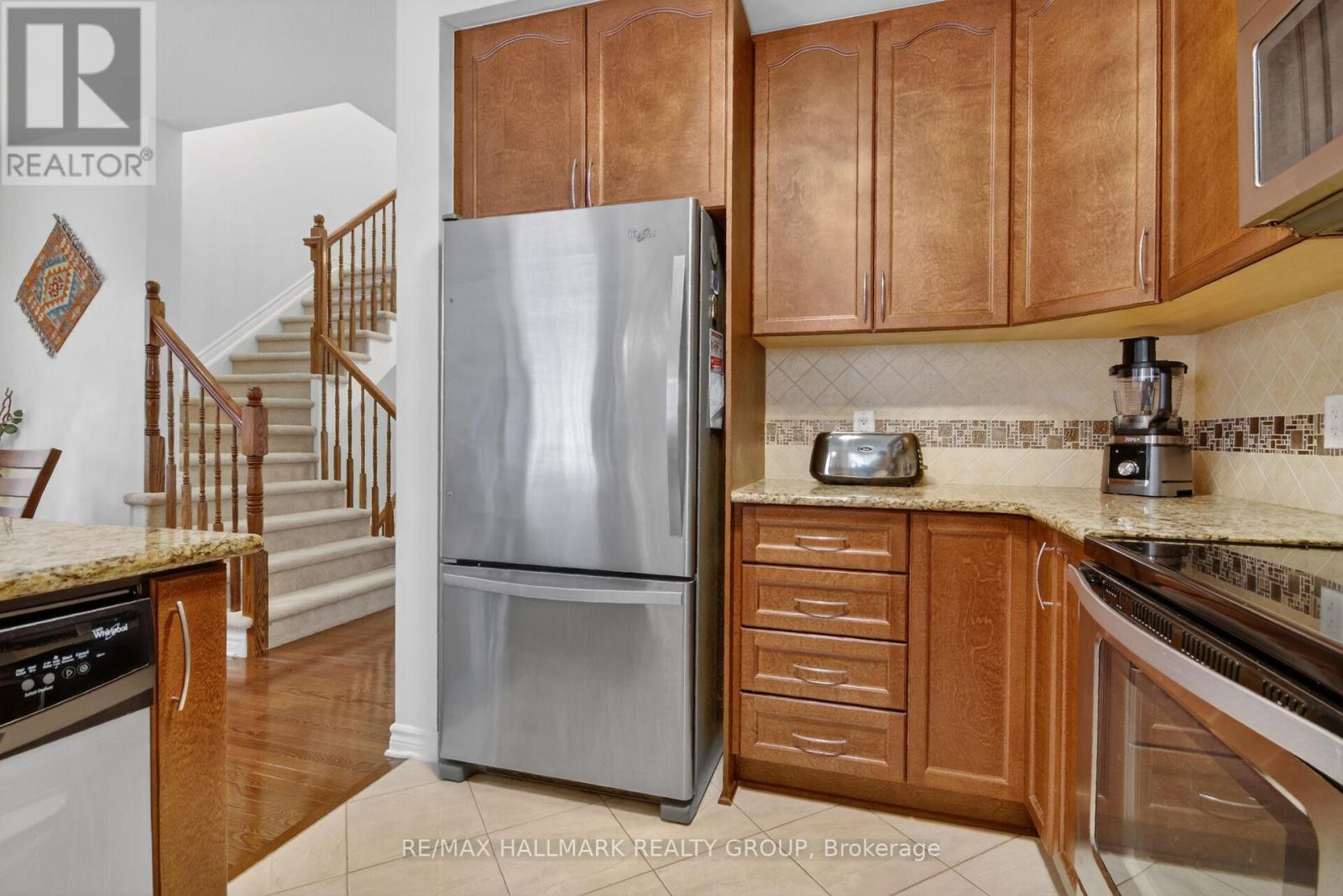 163 Highbury Park Drive, Ottawa, Ontario  K2J 5Y1 - Photo 12 - X13418858