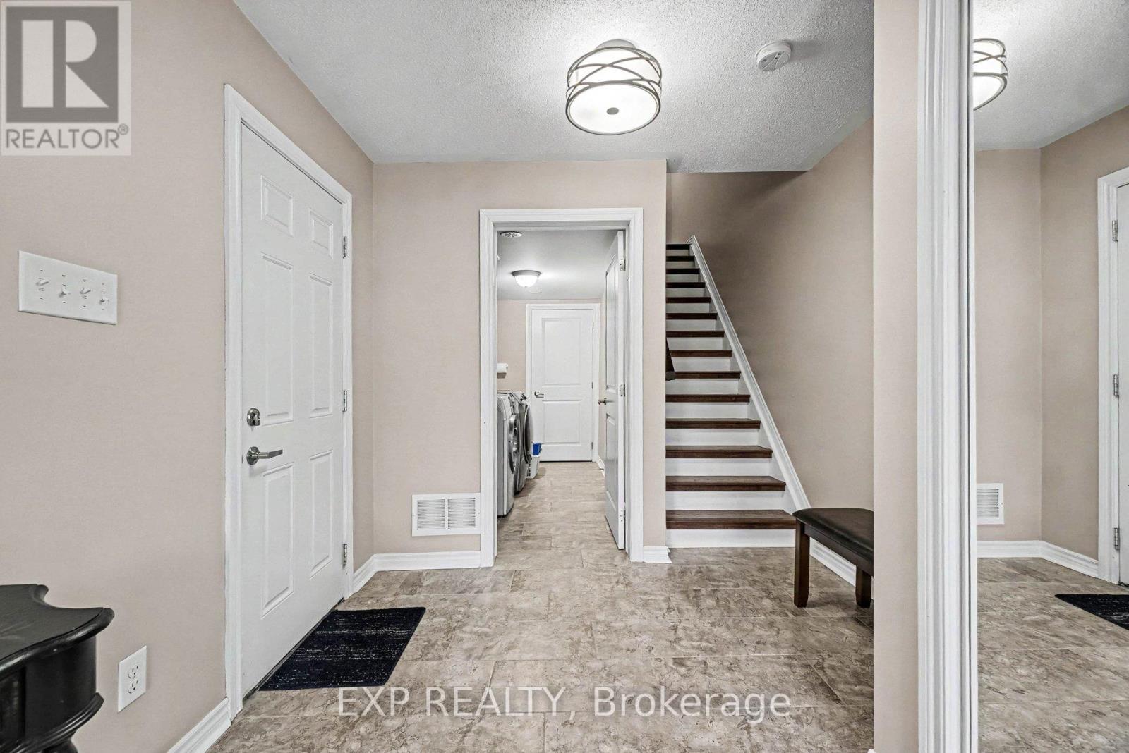 2656 Baynes Sound Way, Ottawa, Ontario  K2J 0X2 - Photo 5 - X13419122