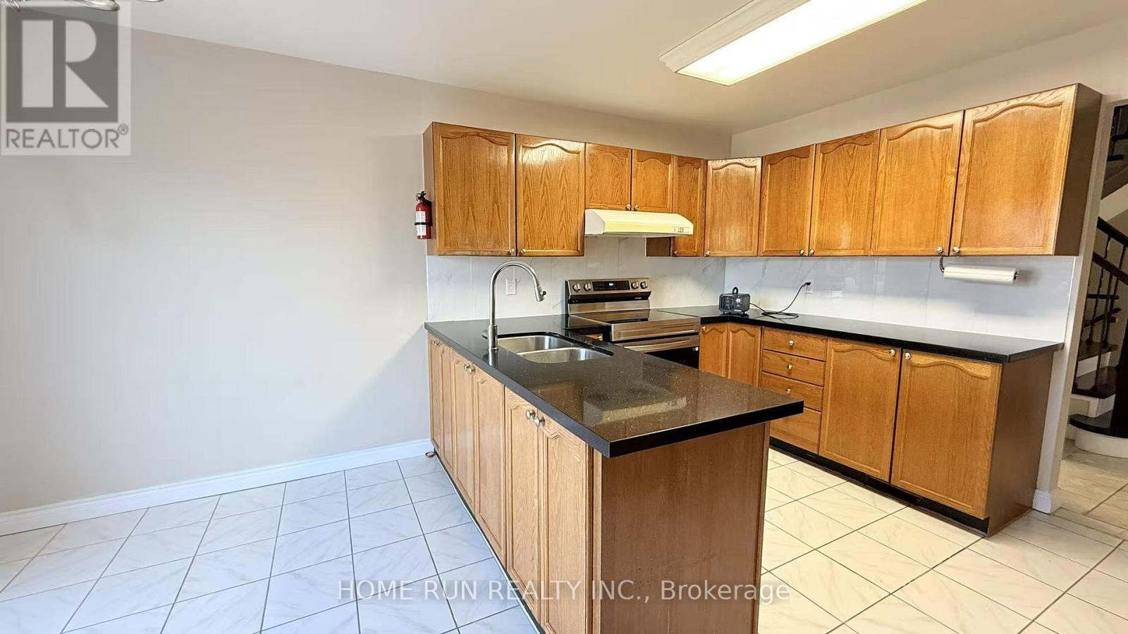 2067 Legrand Crescent, Ottawa, Ontario  K1E 3R1 - Photo 7 - X13419228