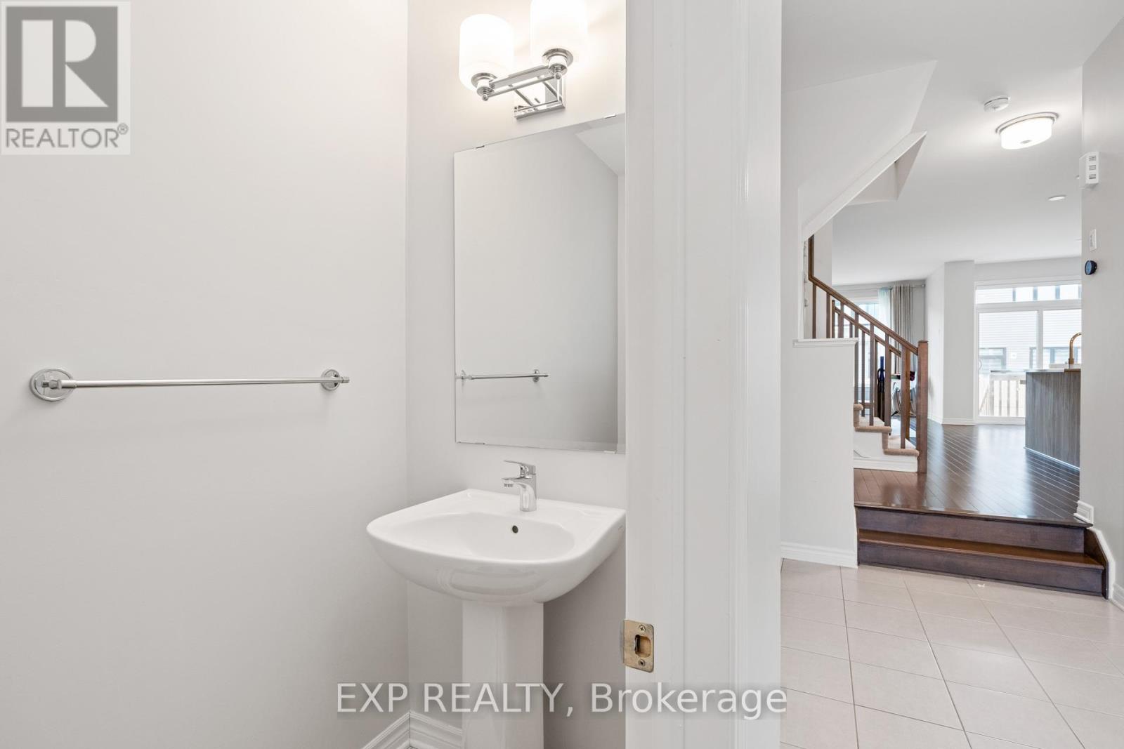 163 Angelonia Crescent, Ottawa, Ontario  K1T 3V9 - Photo 4 - X13419500