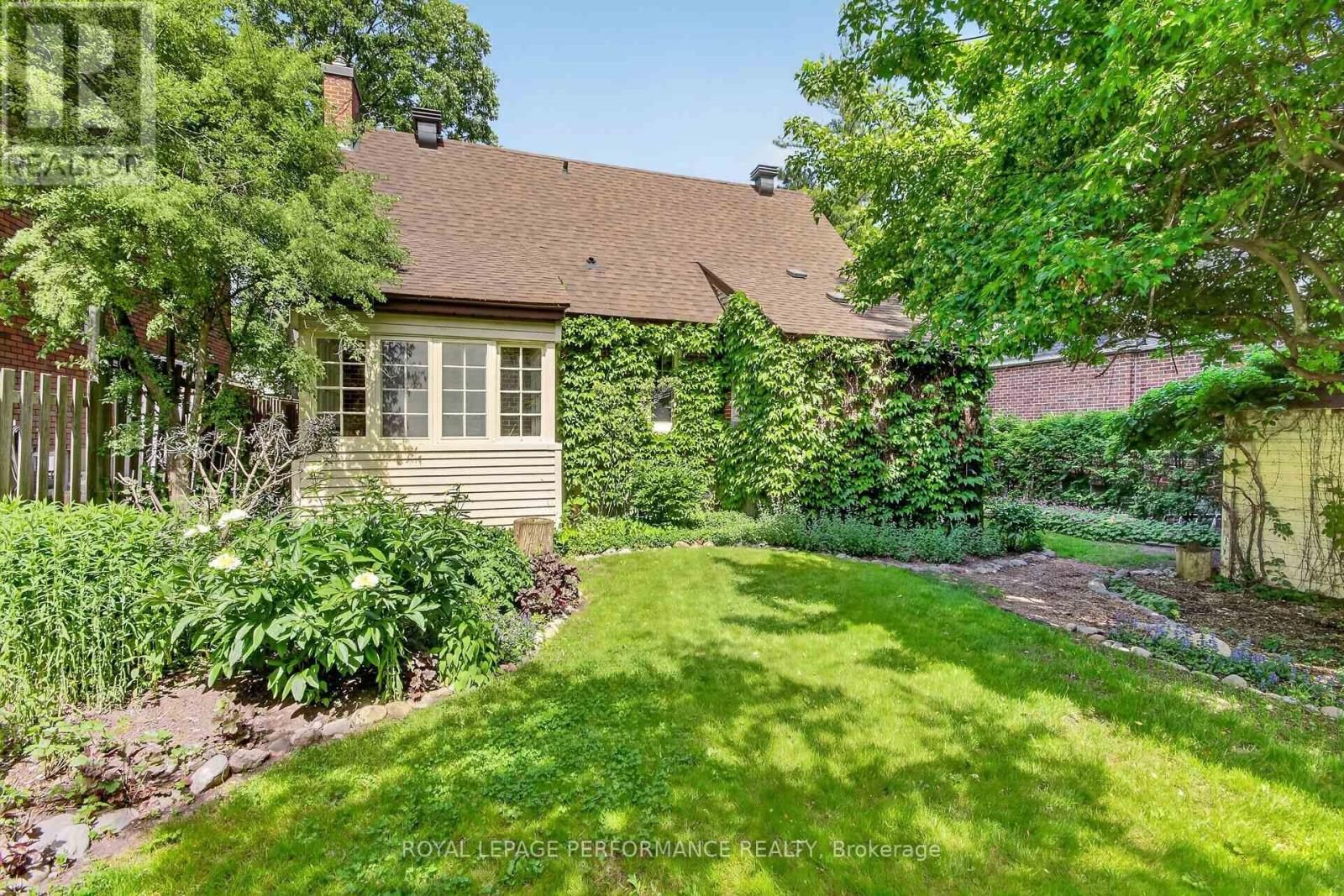 18 Harvard Avenue, Ottawa, Ontario  K1S 4Z3 - Photo 44 - X13419594