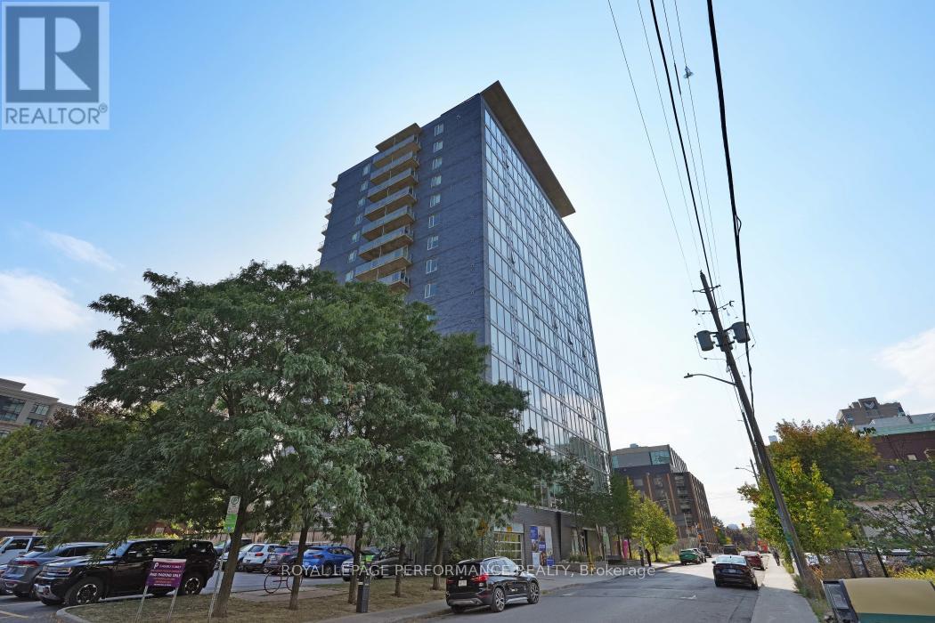 702 - 300 Lisgar Street, Ottawa, Ontario  K2P 0E2 - Photo 2 - X13419696