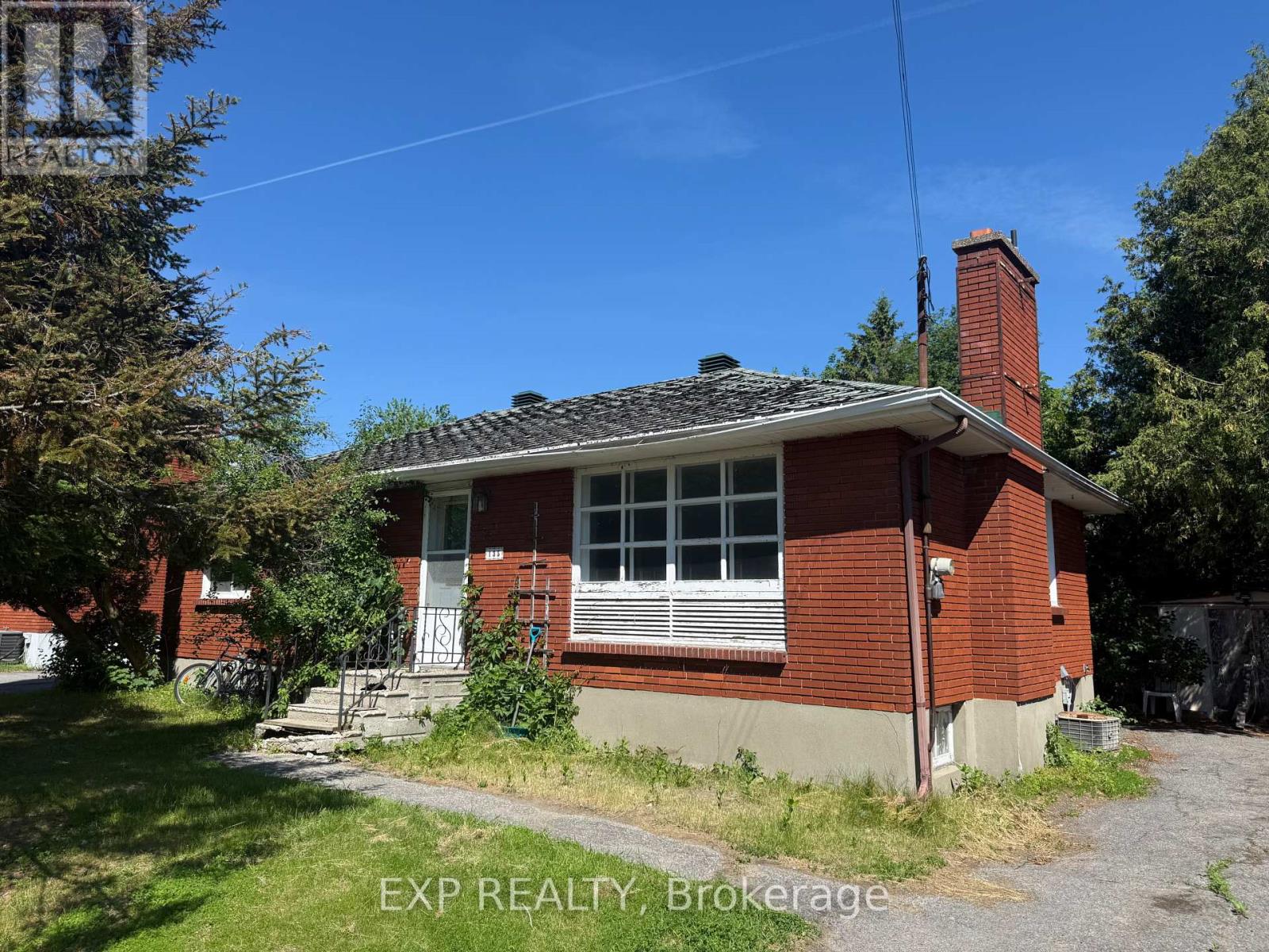 135 OAKRIDGE BOULEVARD, Ottawa, Ontario