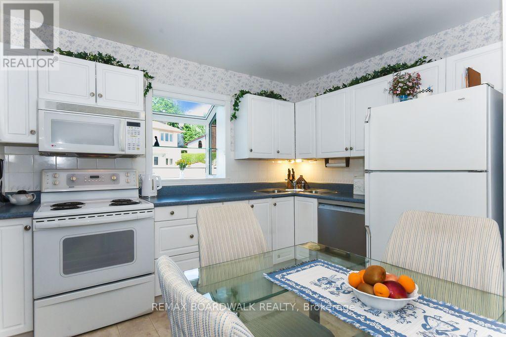6617 Carriere Street, Ottawa, Ontario  K1C 4T6 - Photo 13 - X13419782