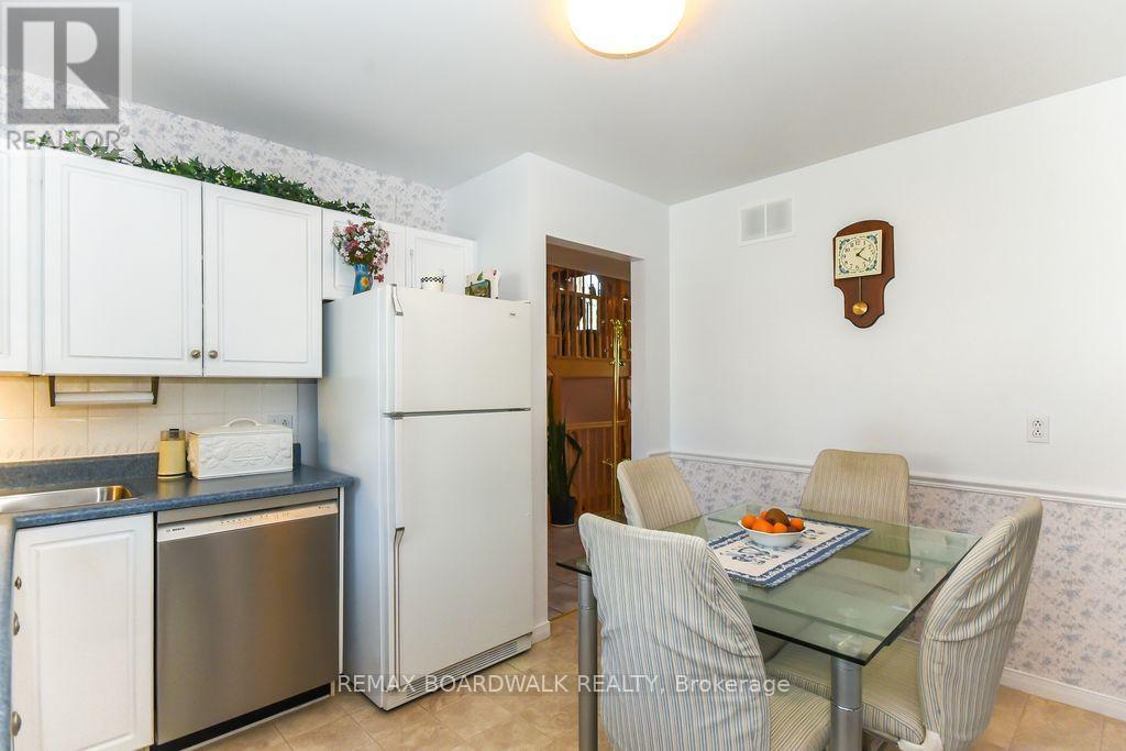 6617 Carriere Street, Ottawa, Ontario  K1C 4T6 - Photo 16 - X13419782