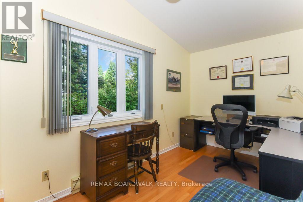 6617 Carriere Street, Ottawa, Ontario  K1C 4T6 - Photo 23 - X13419782
