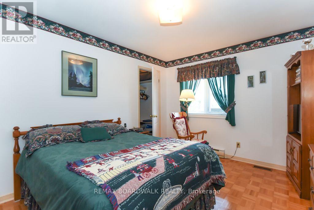 6617 Carriere Street, Ottawa, Ontario  K1C 4T6 - Photo 26 - X13419782