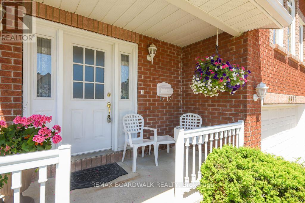 6617 Carriere Street, Ottawa, Ontario  K1C 4T6 - Photo 5 - X13419782