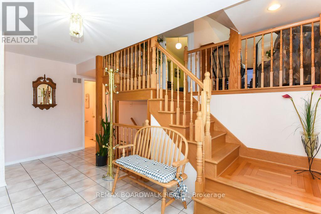 6617 Carriere Street, Ottawa, Ontario  K1C 4T6 - Photo 7 - X13419782