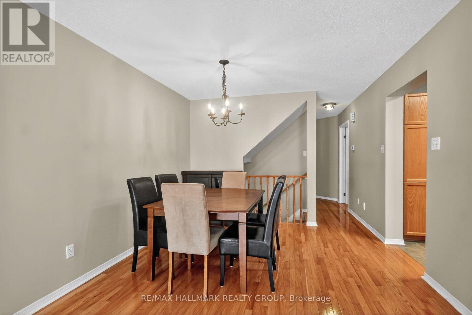 80 Scarlet Court, Ottawa, Ontario  K1T 3R6 - Photo 6 - X13419796