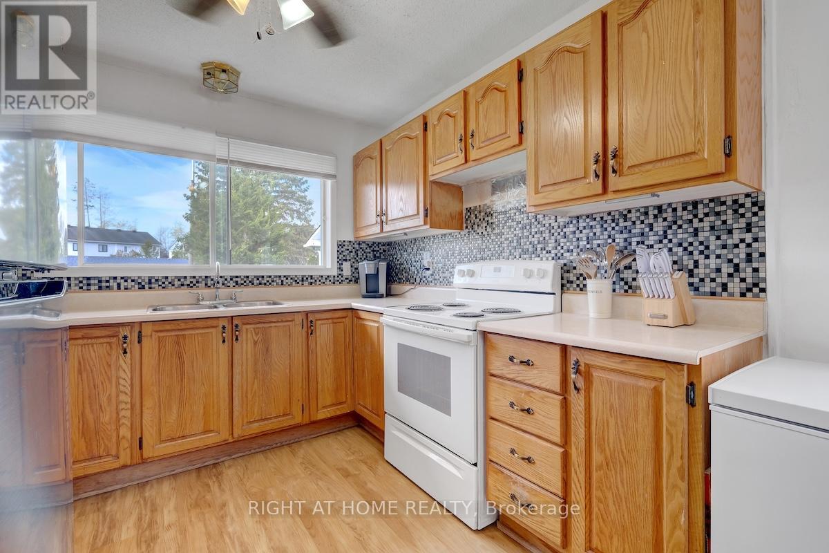 951 Lawrence Street, Clarence-Rockland, Ontario  K4K 1M8 - Photo 12 - X13419862