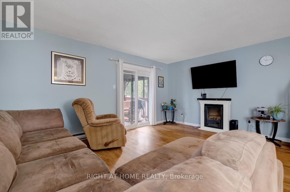 951 Lawrence Street, Clarence-Rockland, Ontario  K4K 1M8 - Photo 5 - X13419862