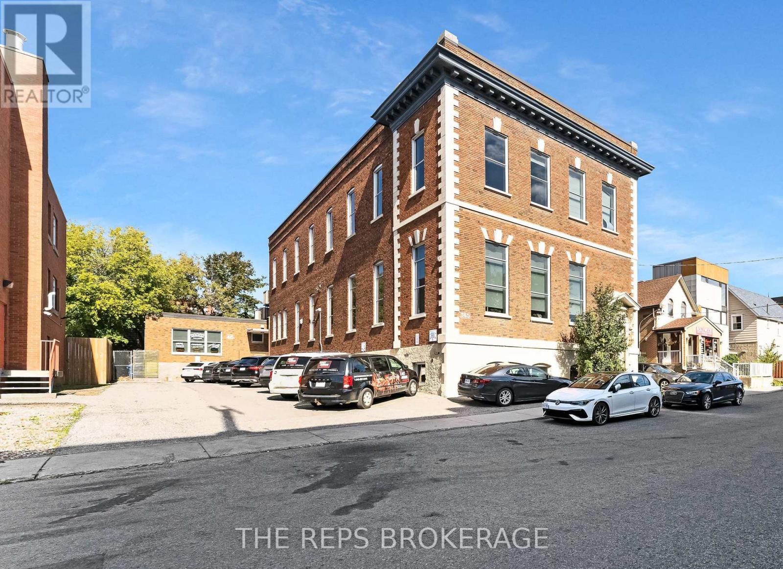 43 Eccles Street, Ottawa, Ontario  K1R 6S3 - Photo 2 - X13420040