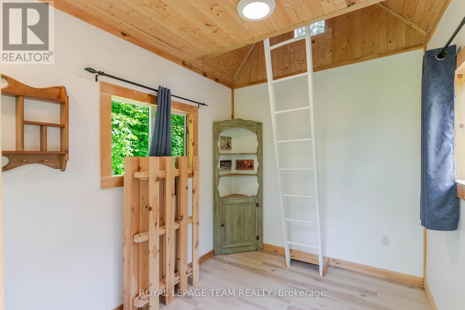 196 Silvery Lane, Tay Valley, Ontario  K0H 2B0 - Photo 46 - X13420042