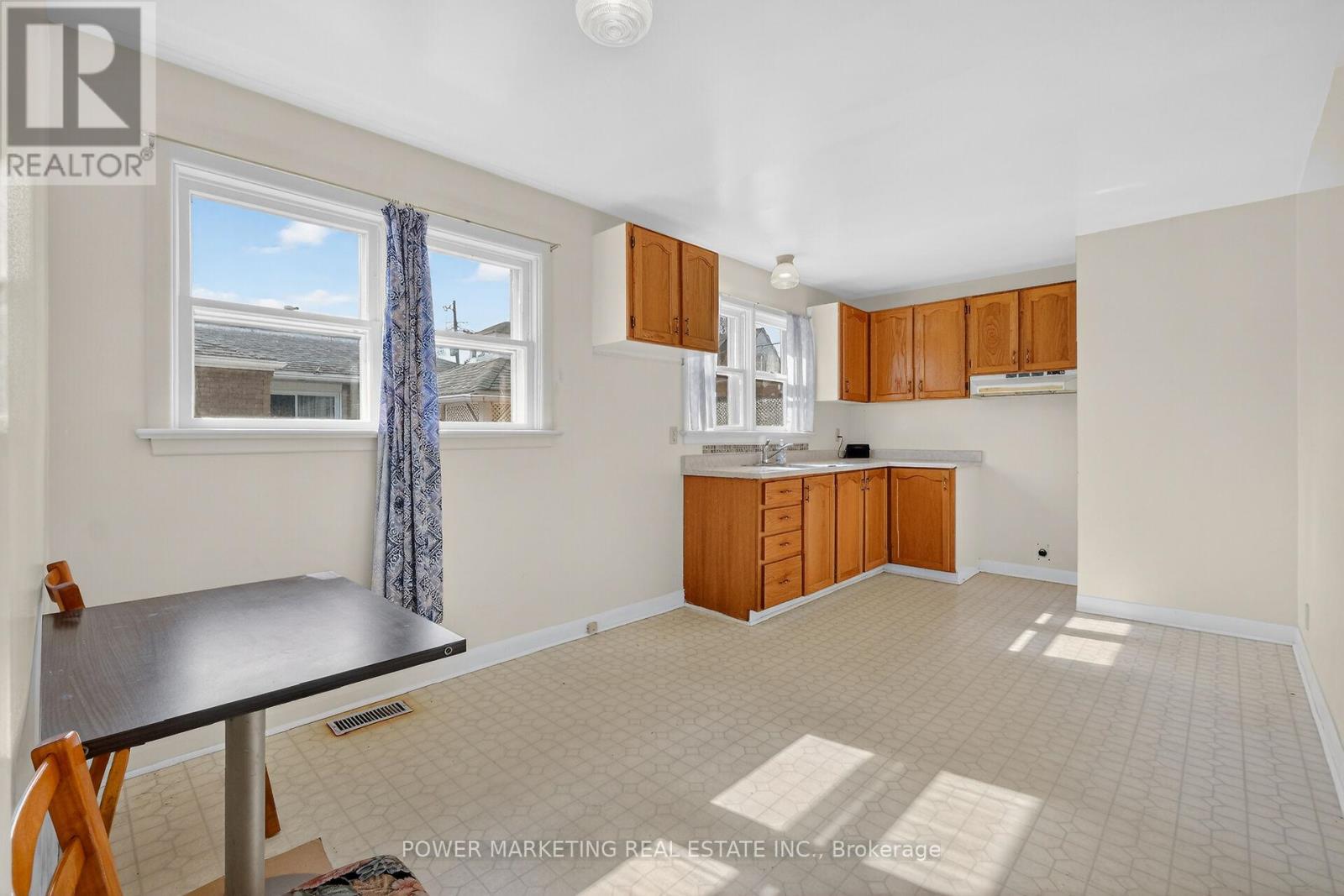 944 Eve Street, Ottawa, Ontario  K1K 3R4 - Photo 11 - X13420200