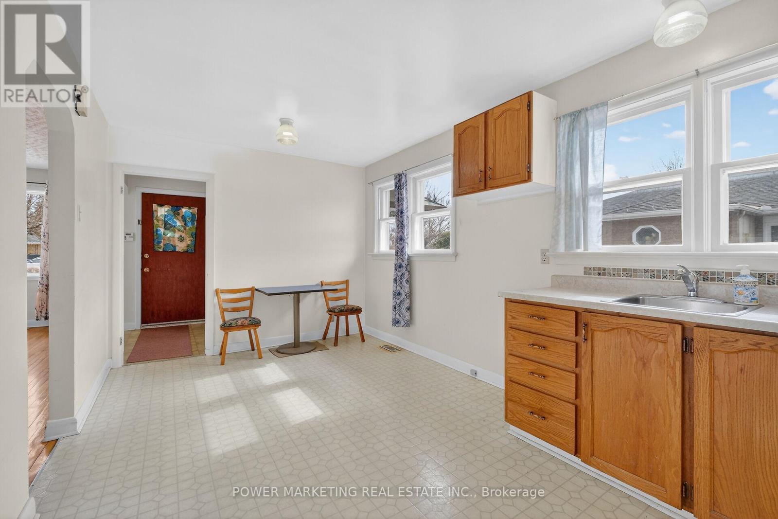 944 Eve Street, Ottawa, Ontario  K1K 3R4 - Photo 13 - X13420200