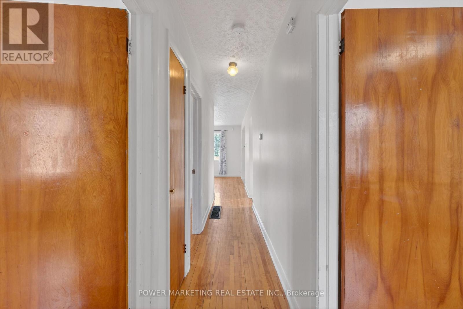 944 Eve Street, Ottawa, Ontario  K1K 3R4 - Photo 18 - X13420200