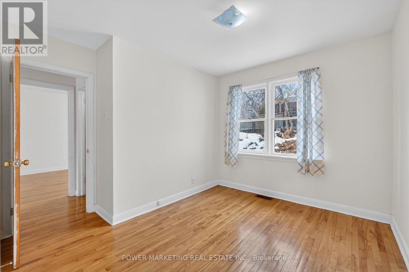 944 Eve Street, Ottawa, Ontario  K1K 3R4 - Photo 25 - X13420200