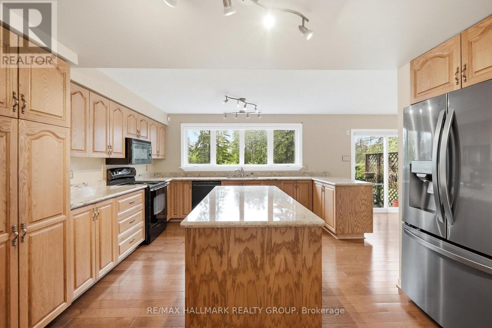 20 Halldorson Crescent, Ottawa, Ontario  K2K 2C7 - Photo 11 - X13420246