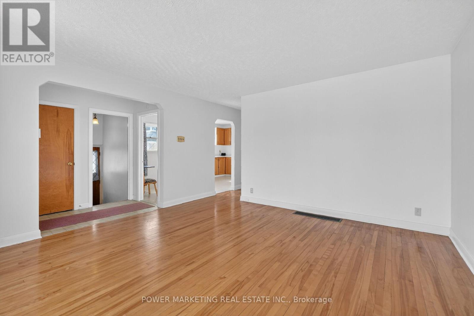 944 Eve Street, Ottawa, Ontario  K1K 3R4 - Photo 16 - X13420252