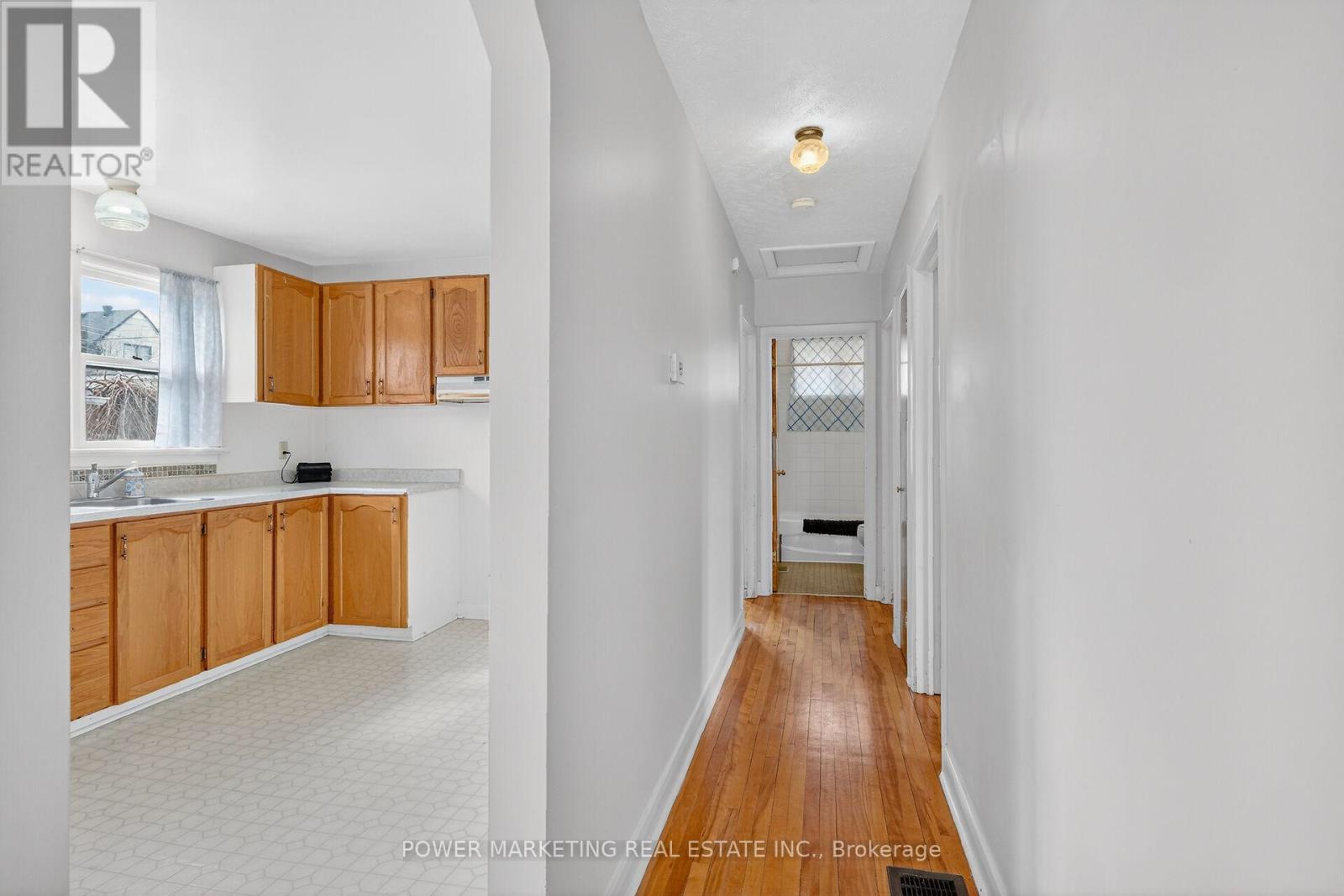 944 Eve Street, Ottawa, Ontario  K1K 3R4 - Photo 24 - X13420252