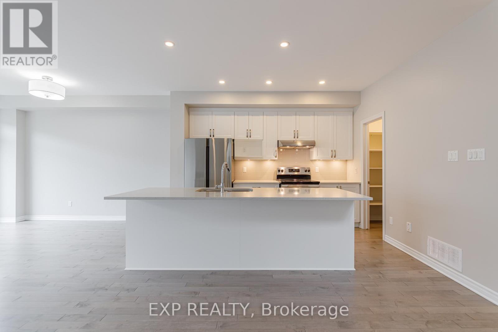 196 Angelonia Crescent, Ottawa, Ontario  K1T 0Y4 - Photo 6 - X13420596