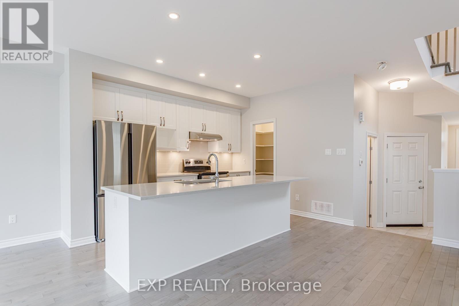 196 Angelonia Crescent, Ottawa, Ontario  K1T 0Y4 - Photo 7 - X13420596