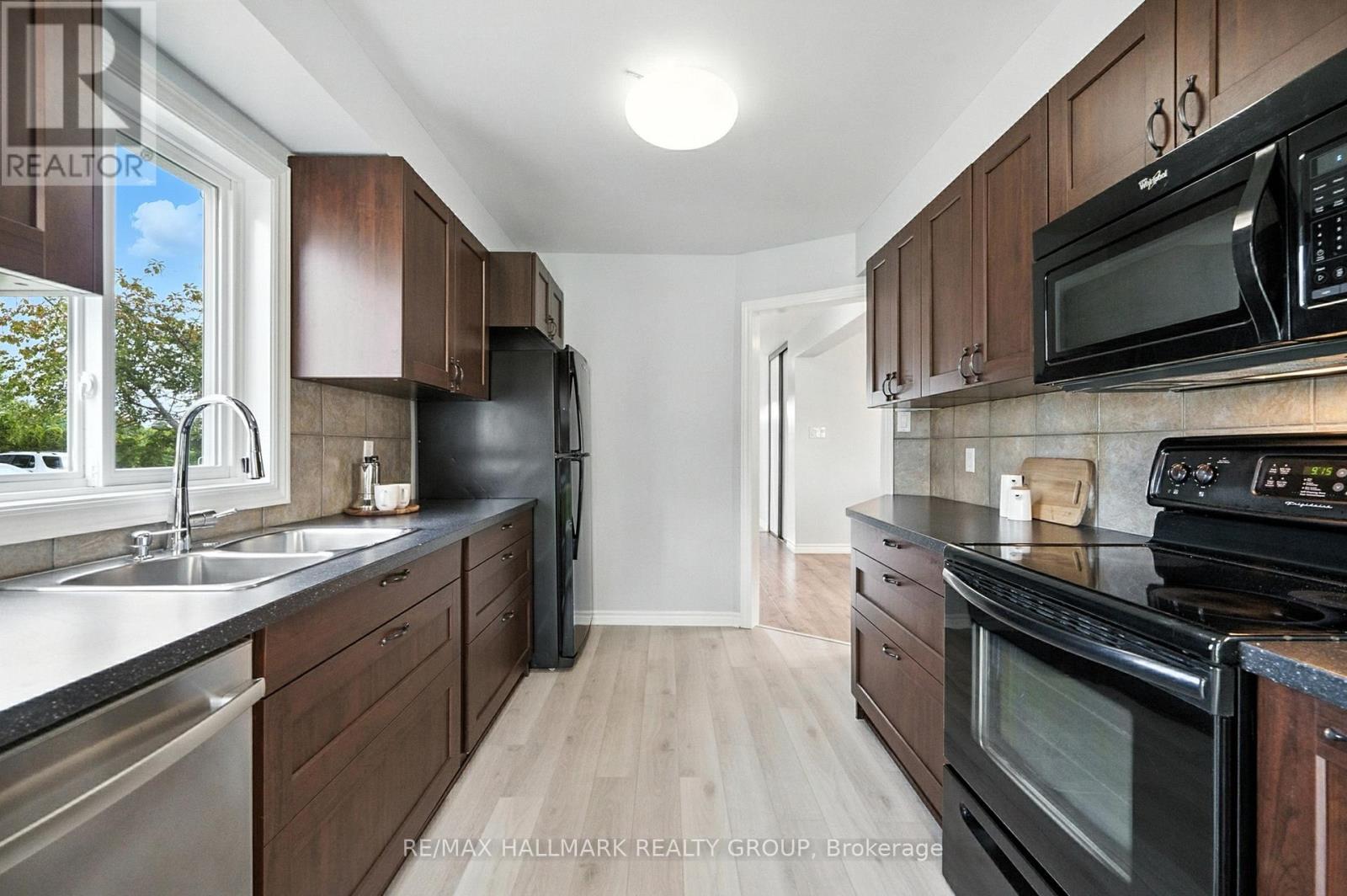 55 Fair Oaks Crescent, Ottawa, Ontario  K2G 4W3 - Photo 13 - X13420804
