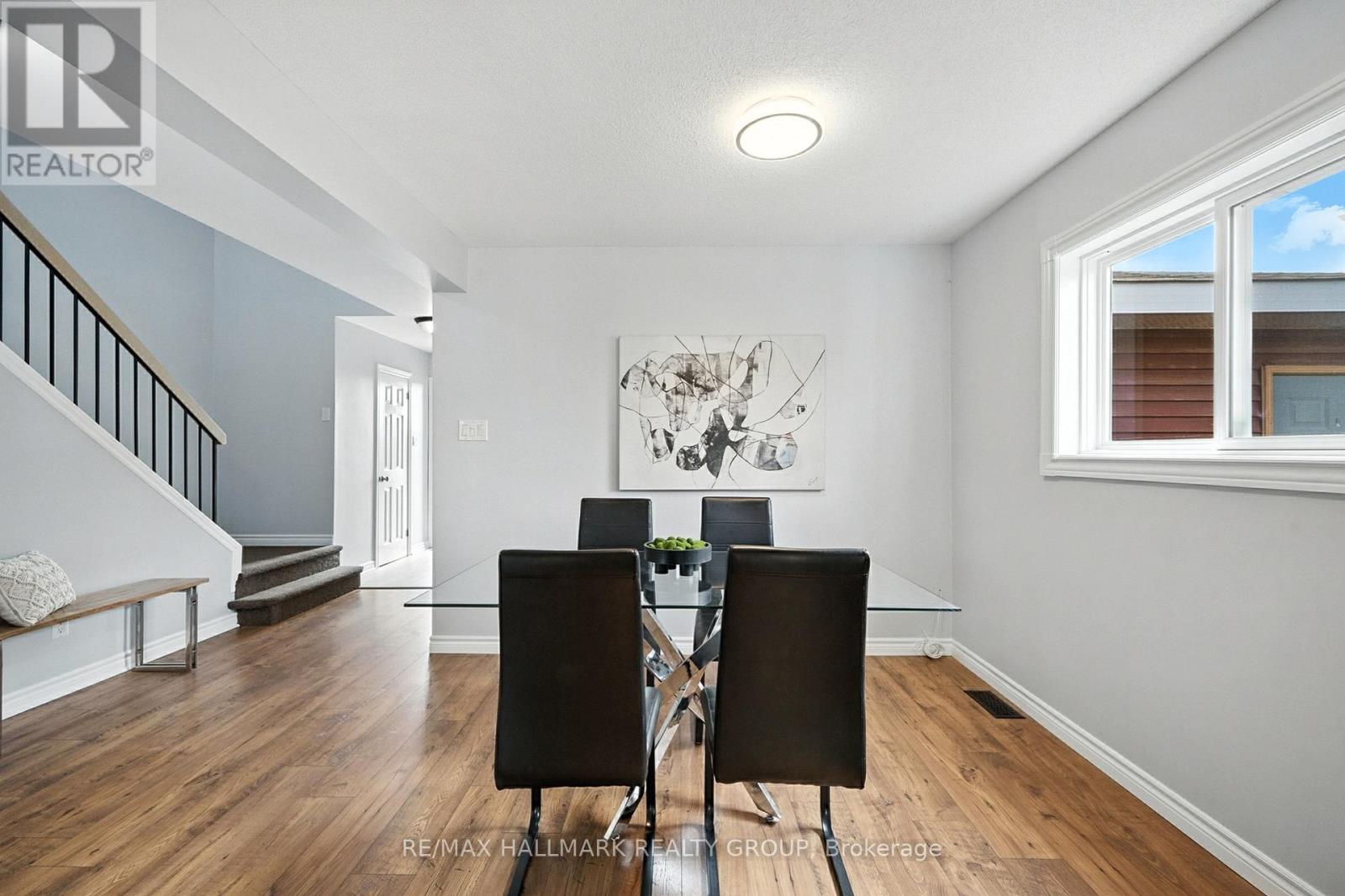55 Fair Oaks Crescent, Ottawa, Ontario  K2G 4W3 - Photo 5 - X13420804