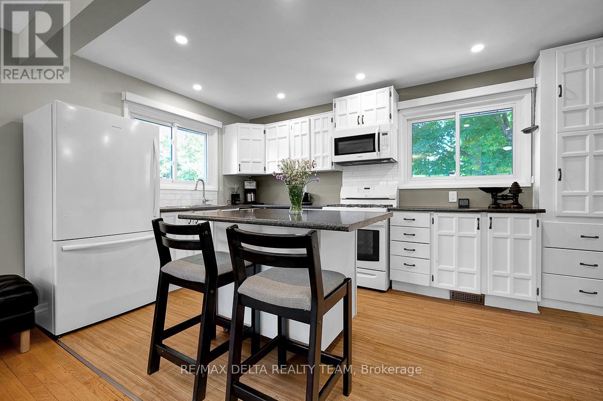 478 Lawson Avenue, Ottawa, Ontario  K1K 1R5 - Photo 12 - X13420874