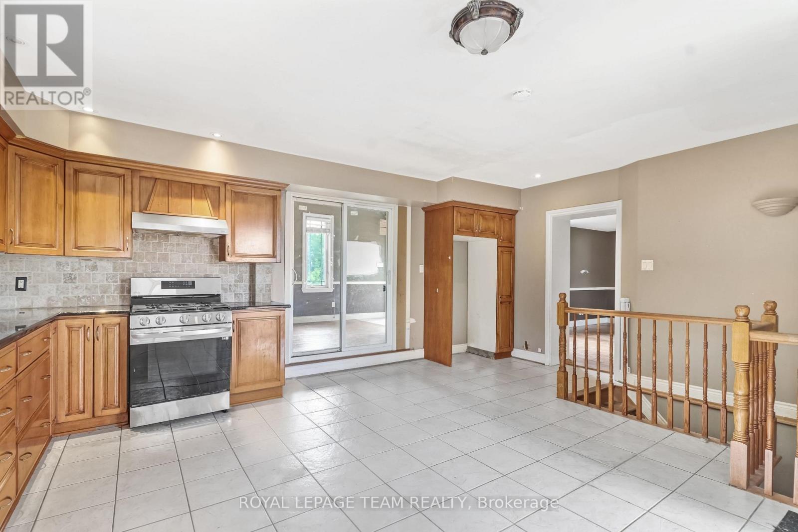 5742 Bank Street, Ottawa, Ontario  K4P 1C3 - Photo 4 - X13420932