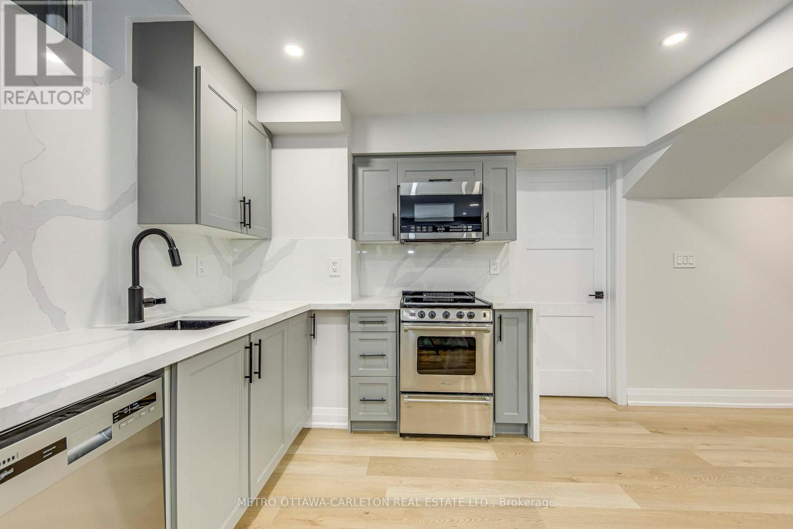13 Franmar Road, Brampton, Ontario  L6X 0W3 - Photo 35 - W13421024
