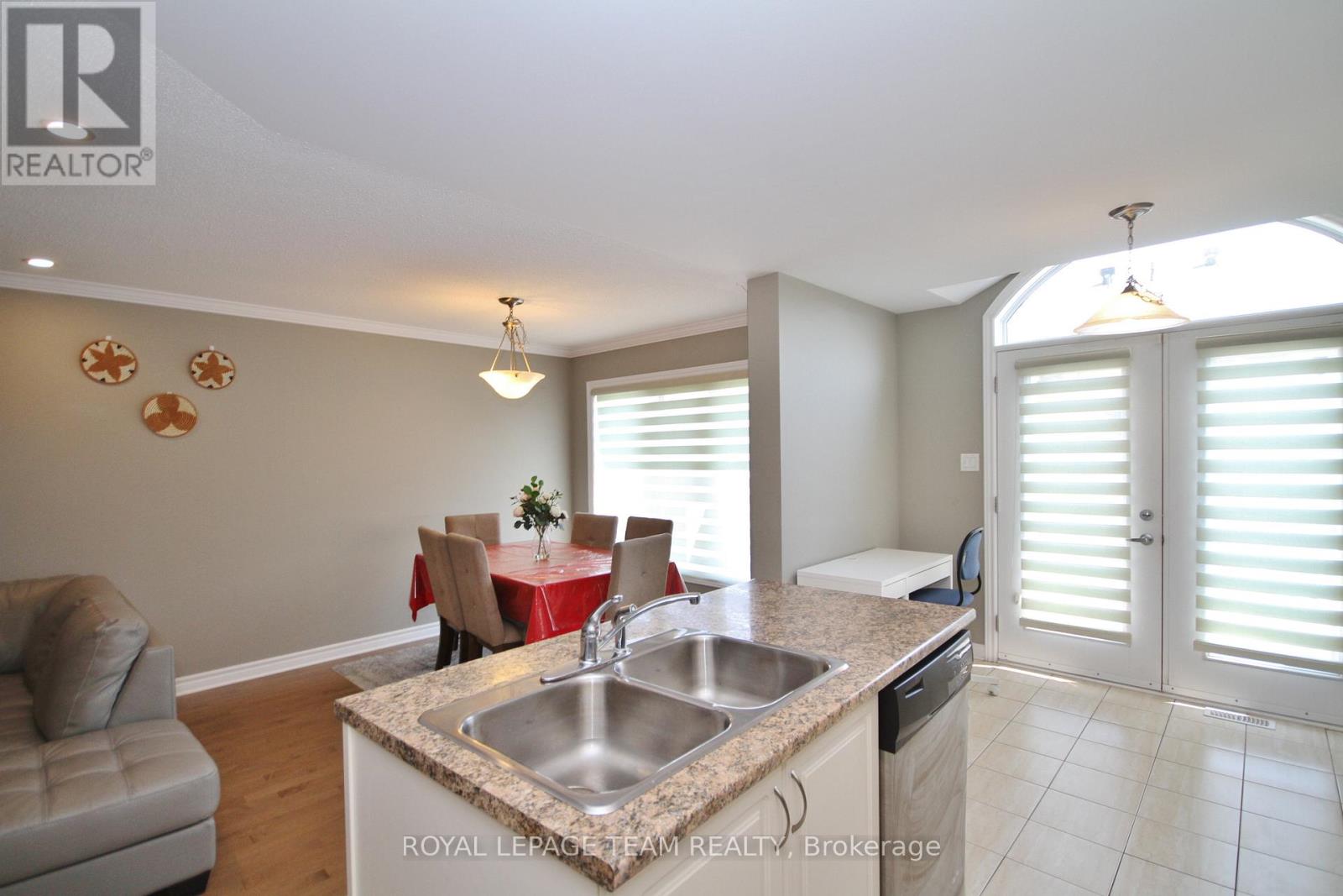302 Tourmaline Crescent, Ottawa, Ontario  K2J 3T9 - Photo 13 - X13421040