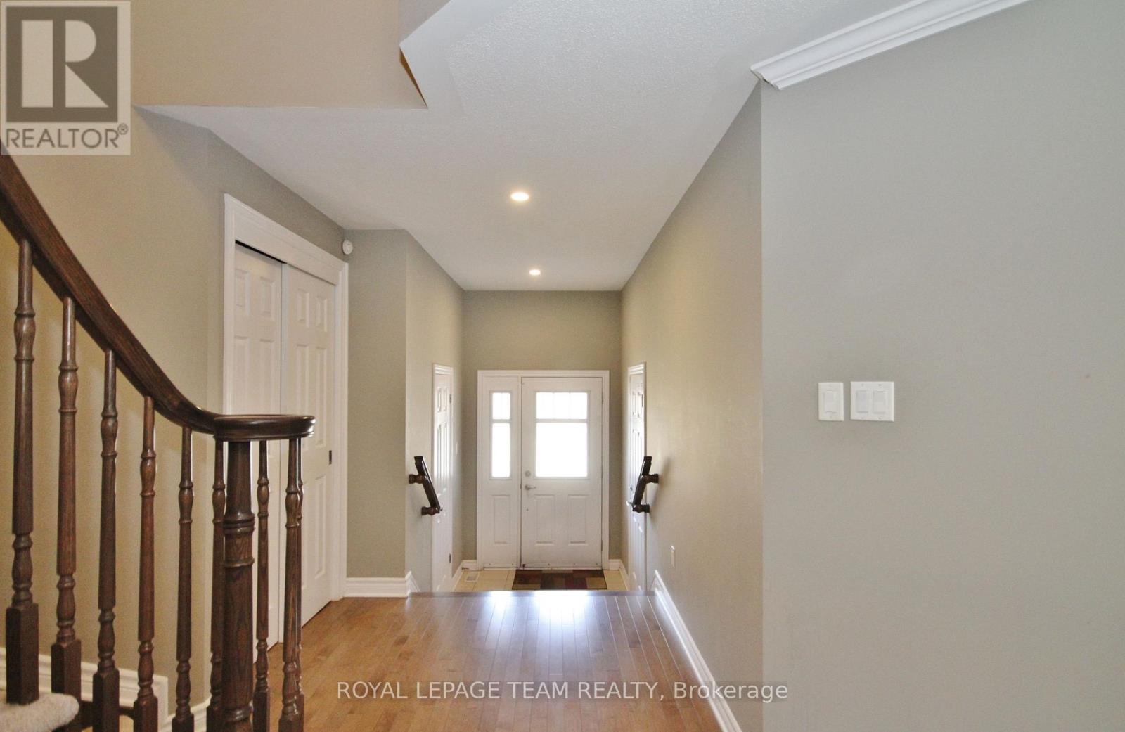 302 Tourmaline Crescent, Ottawa, Ontario  K2J 3T9 - Photo 2 - X13421040