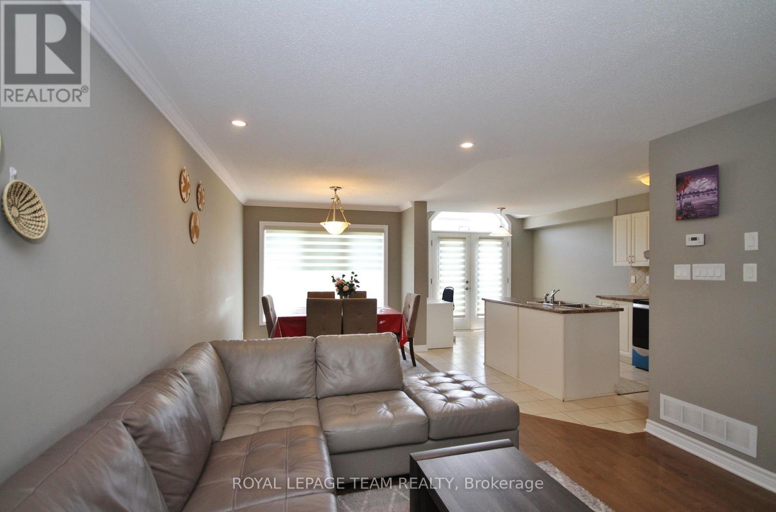 302 Tourmaline Crescent, Ottawa, Ontario  K2J 3T9 - Photo 4 - X13421040