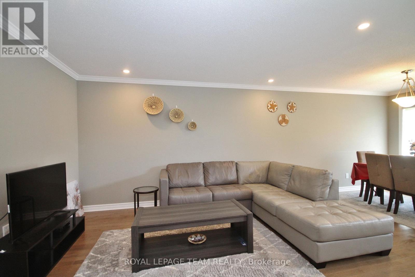 302 Tourmaline Crescent, Ottawa, Ontario  K2J 3T9 - Photo 5 - X13421040