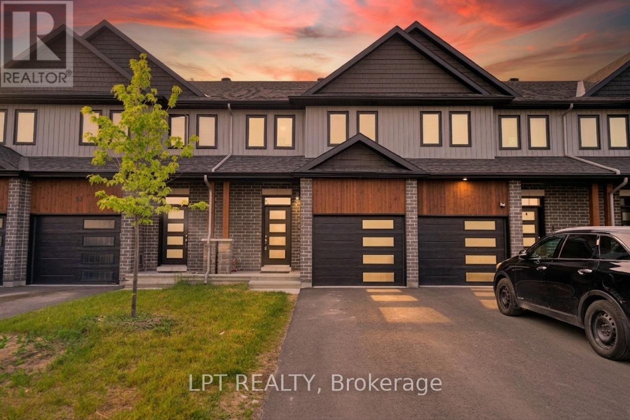 54 Griffith Way, Carleton Place, Ontario  K7C 4G4 - Photo 1 - X13421058