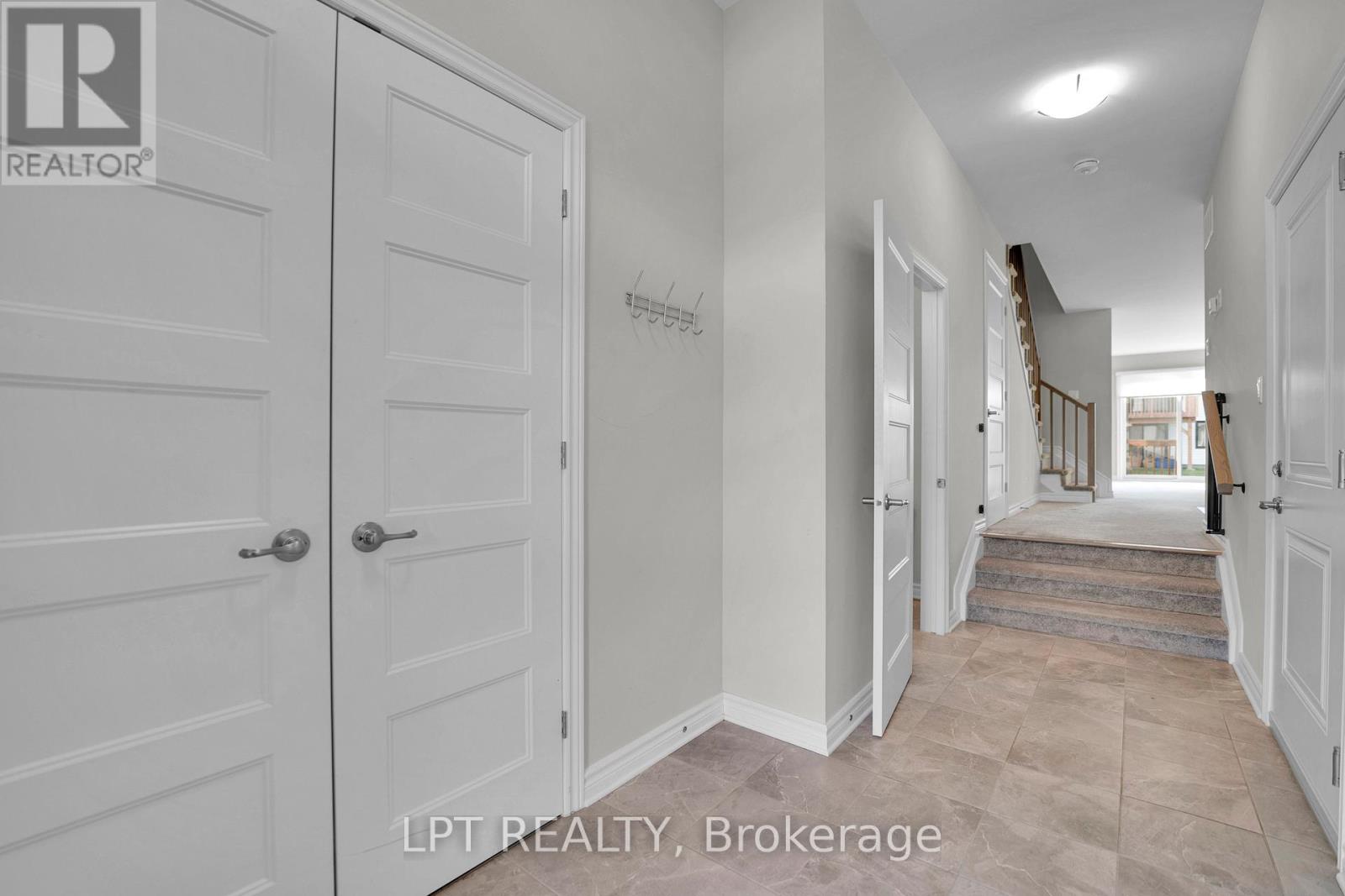 54 Griffith Way, Carleton Place, Ontario  K7C 4G4 - Photo 3 - X13421058