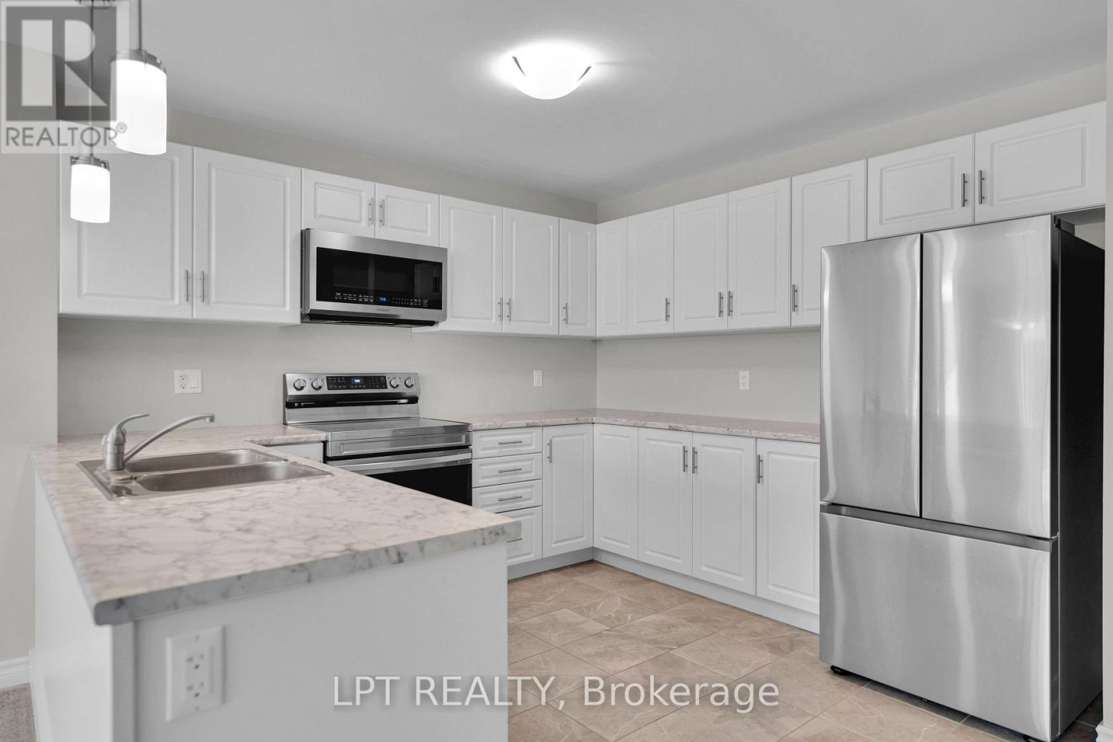 54 Griffith Way, Carleton Place, Ontario  K7C 4G4 - Photo 6 - X13421058