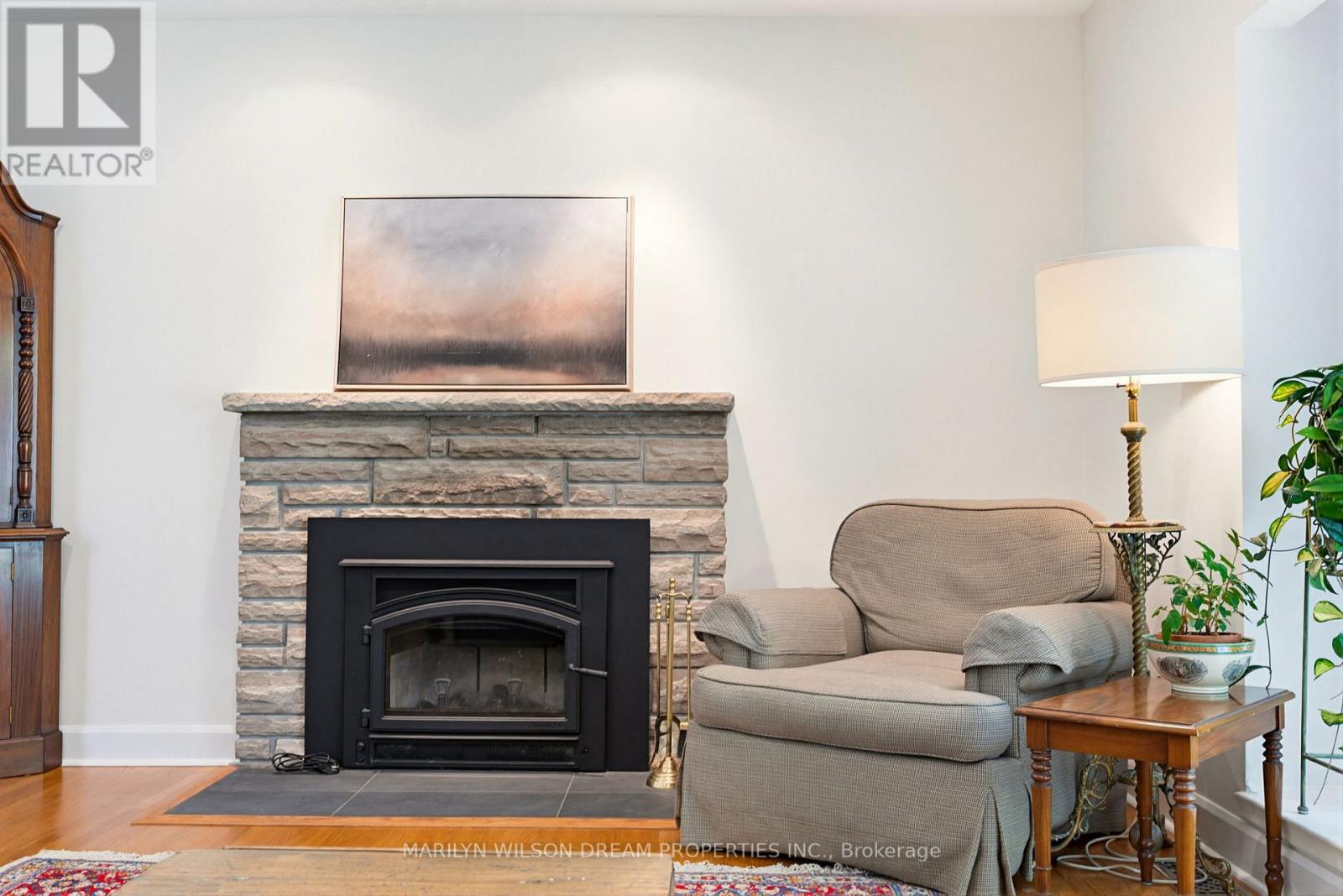 2030 Featherston Drive, Ottawa, Ontario  K1H 6P9 - Photo 7 - X13421146
