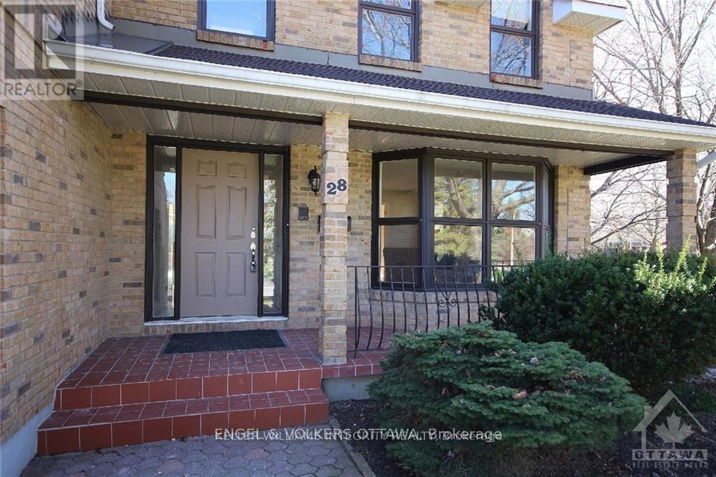 28 Country Club Drive, Ottawa, Ontario  K1V 9Y5 - Photo 2 - X13421176