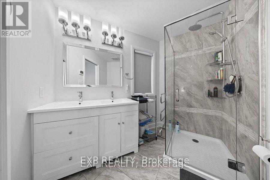 B - 18 Ivylea Street, Ottawa, Ontario  K2G 4X5 - Photo 11 - X13421282