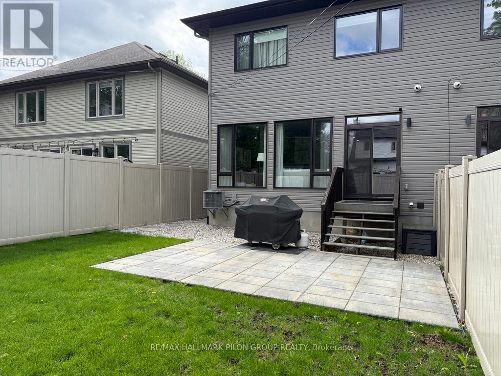 559 Mutual Street, Ottawa, Ontario  K1K 1C5 - Photo 37 - X13421446